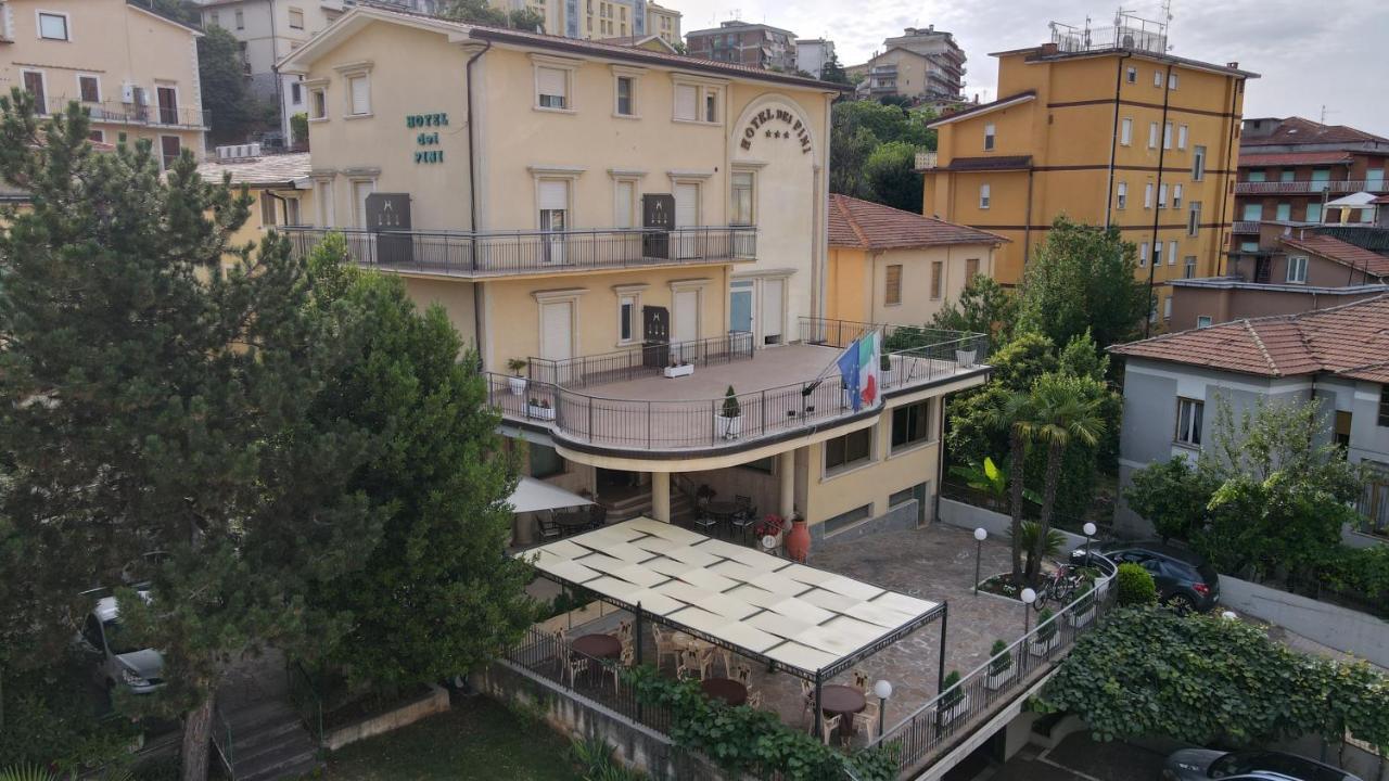 Hotel Dei Pini Fiuggi Exterior foto
